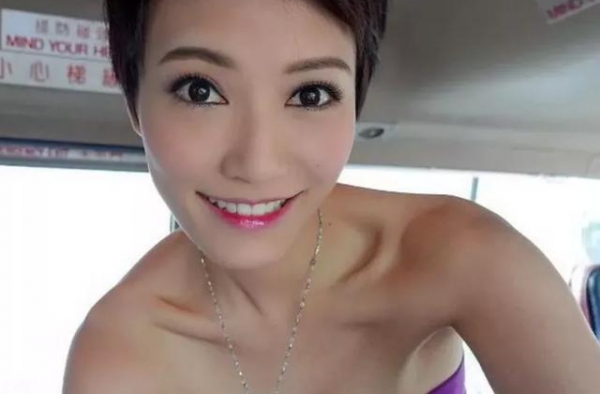 42岁TVB女星宣布离巢，效力12年晒旧照：值得用一生回味