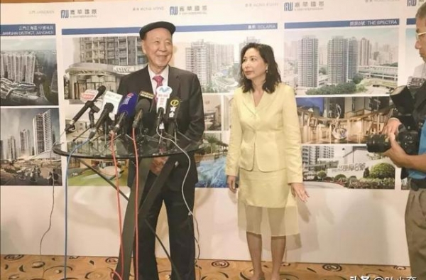 69岁刘銮雄频频患病，而91岁吕志和老当益壮，还在和美女约会