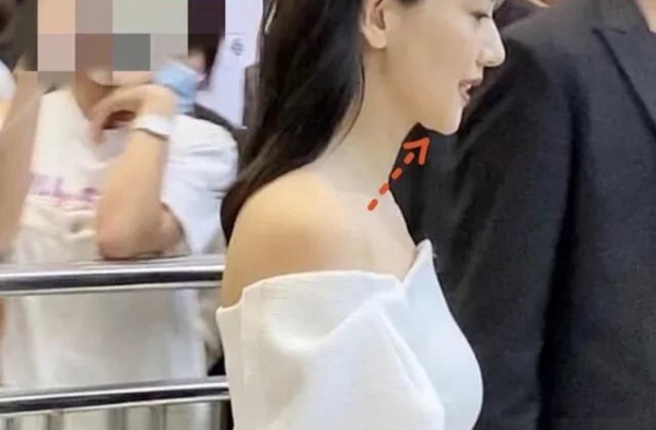 刘亦菲脸上竟然惊现“奶奶线”？天仙的完美骨相也难逃这劫...