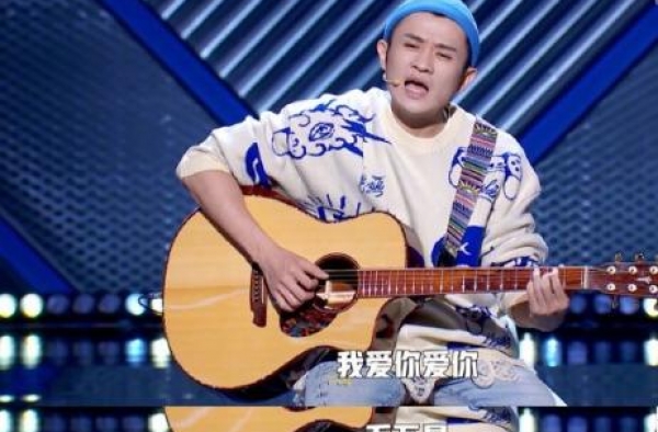 《脱口秀大会》罗永浩真体面，对比王珂曲婉婷争议，不是都能这样