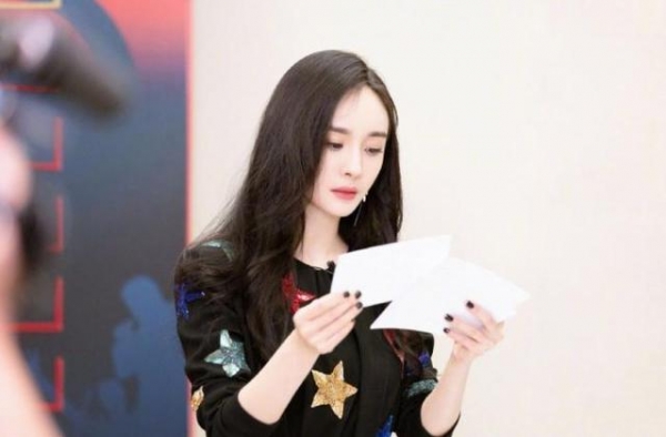 撕破脸？杨幂刘恺威离婚后首次爆发矛盾，前公公挺儿子暗讽前儿媳