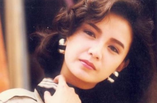 与梁朝伟相恋6年被闺蜜＂插足＂，她是刘嘉玲惹不起的女人
