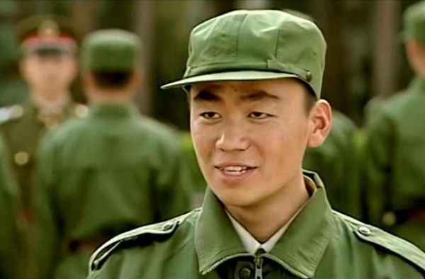 对抗演习失败后，高城只给烟不给火，背后的用意，很多人没看懂