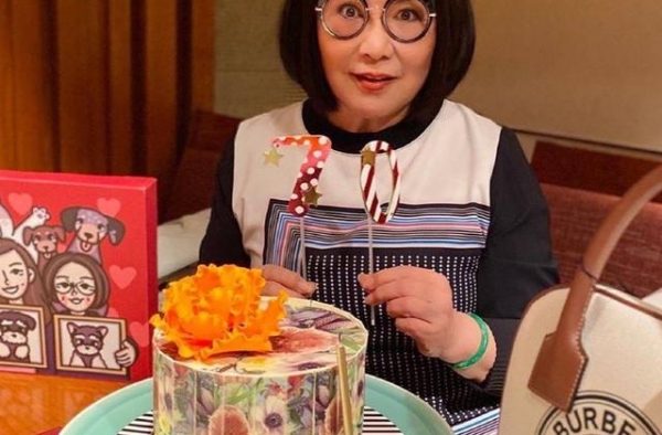 TVB视后李司棋庆70大寿，二婚二离还患癌，晚景凄凉仅宠物陪