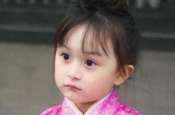 被网友“禁止整容”的小芈月，5年过后，她现在长什么样了？