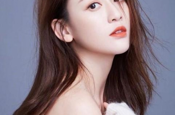 70后女星：银屏下低调生活有真爱，银屏上高调演戏成偶像剧女王