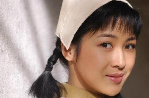 童蕾的“豪门梦”破碎，亿万资产瞬间没有，网友：唏嘘