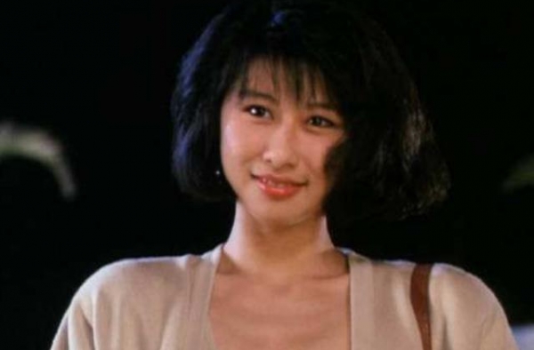 叶倩文59岁生日会曝光！皱纹难挡天后风采，与林子祥恩爱24年