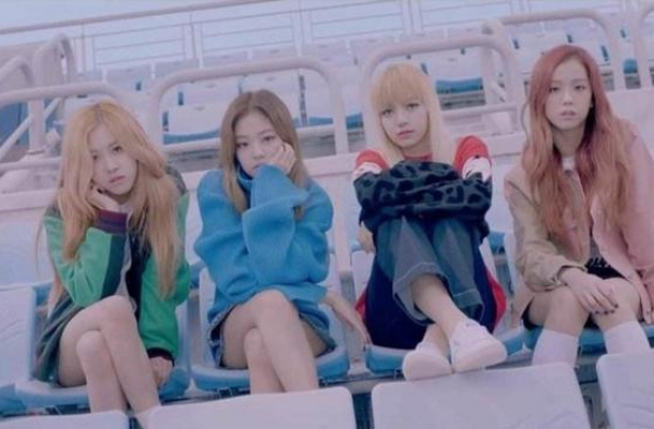 韩团Blackpink大放异彩，不过回归速度太慢？