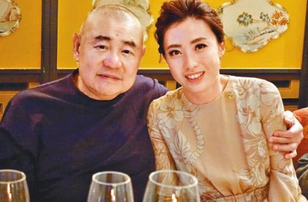 参观甘比香港的豪宅，在家穿着跟普通人一样，生活不太像有钱人