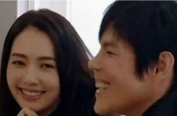 郭碧婷生产照曝光产女细节 与向佐的女儿中秋节出生