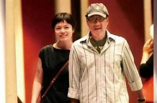 李宗盛再婚，偷拍照上热搜：我终于放下了你，从年少到白头