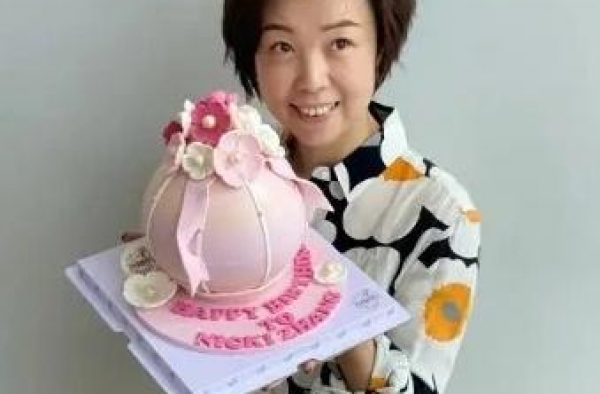 世界冠军张怡宁罕露面，富商丈夫是袁立前男友，今儿女双全状态佳