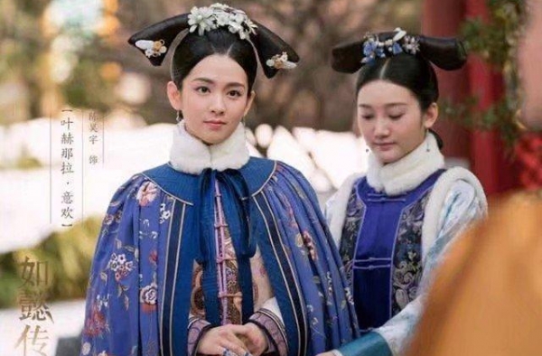 《如懿传》原著：谁承想乌泱泱后宫，开出两朵真莲花
