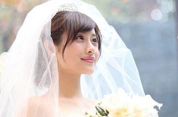 不简单！石原里美“一般上班族”老公 年薪近百万