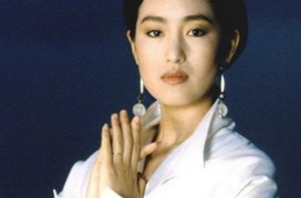 巩俐的精彩人生，以及她的“百变男友”