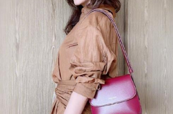 侯佩岑回应周杰伦妻子昆凌“撞图”：美图共享