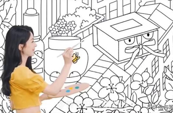 赵丽颖新图，一身黄裙显温柔美丽，我的注意力却在鞋上，第一次见