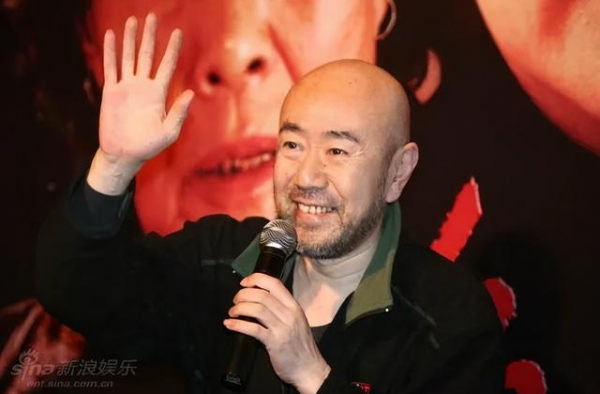 当“奴”的滋味，被《二嫫》这片讲透了，比张艺谋的秋菊还要残酷