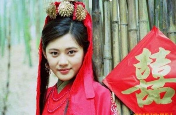 13年前这部剧才真是美女如云，郑爽张馨予在剧中打酱油