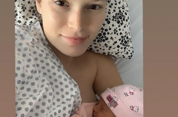 蒋劲夫前女友已产女，恢复身材速度似明星，与老公海上生活很自在