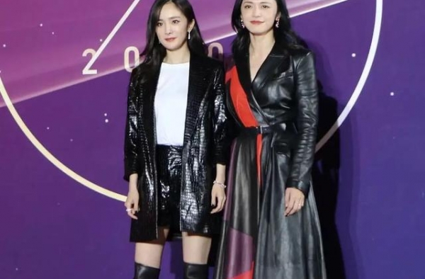 北电校庆犹如宫心计：杨幂不敢出风头，关晓彤扬长避短却撞衫杨紫