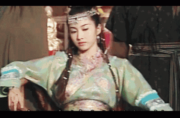 实惨！被逼生儿子，恩爱夫妻是假的？