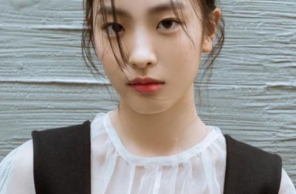 韩国艺人Rain个人SNS公布自己公司首位女演员