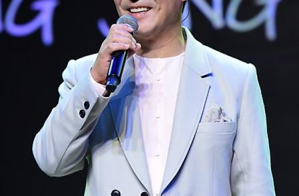 「MD PHOTO」 韩国歌手任昌丁第十六张专辑发布会