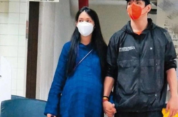 郭碧婷产女遭冷落？向太忙与名媛聚会气色好，月子疑由郭爸爸伺候