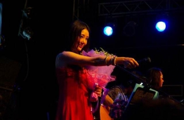 好闺蜜阿朵、王筝：互相干涉也救不了各自的坎坷情史