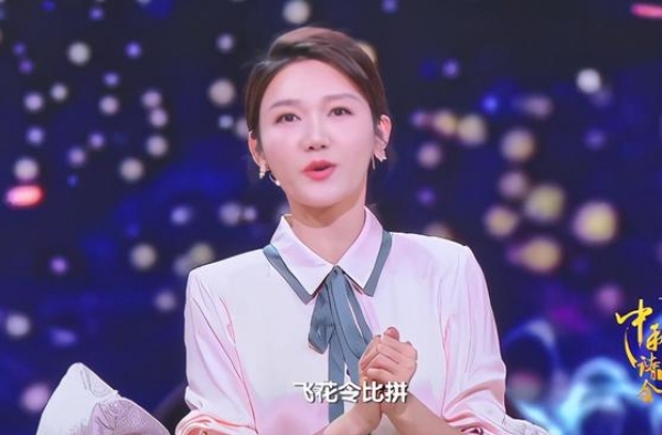 龙洋：央视综艺C位坐镇，携手湖南北京卫视当家花旦主持重阳晚会