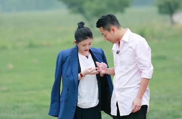 《幸福三重奏》再开播，继张国立夫妇后，赌王之子或成最大看点