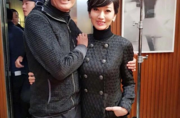 周润发赵雅芝40年后再同框！许文强已白发苍苍，白素贞依旧年轻