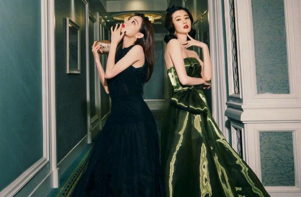 最美＂豪门姐妹＂首亮相！乔欣王菲菲一起火！同穿礼服红毯称王
