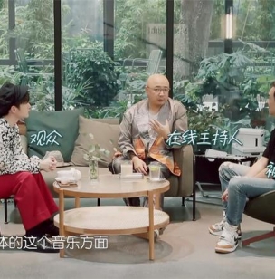 徐峥拷问下总监评价姐姐实力：黄龄拧巴的优雅，李斯丹妮唱功薄弱