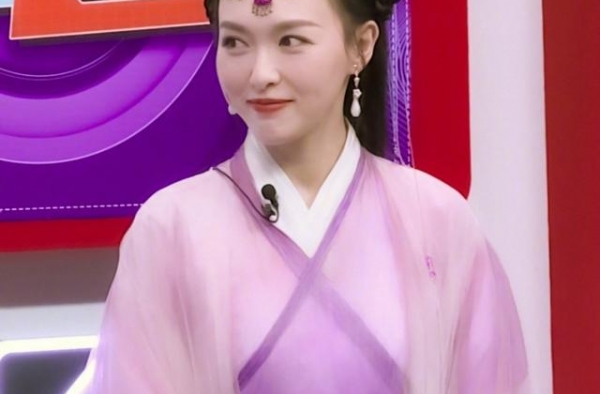 唐嫣时隔12年再扮紫萱，腿长115惹人羡，网友：梦回仙剑三