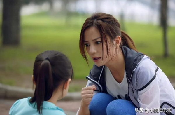 赵薇“女儿”被全网禁止整容，如今13岁了，再一次刷新颜值巅峰