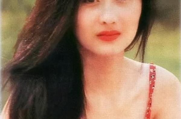 “琼瑶女郎”陈德容：曾被星爷疯狂追求，嫁入豪门却以离婚收场