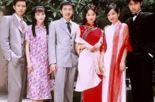 陈凯歌不屑琼瑶剧，尔冬升魔改《情深深》遭恶评，赵薇怒批新依萍