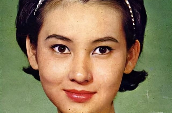 一代玉女张美瑶，乖巧动人错爱花心柯俊雄，临死留遗言不许告诉他