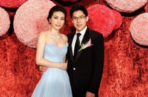 郭晶晶、霍启刚结婚8年，除了爱情两人还有不得不在一起的理由？