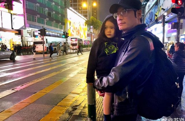57岁罗嘉良秘密前往癌症中心，憔悴消瘦疑健康不佳，本尊回应