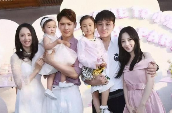 李小璐和她的明星朋友们谁最养眼呢？