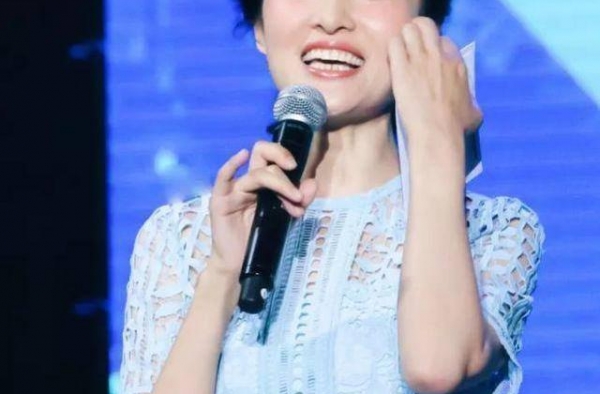 封面独家丨央视原主持人周涛第三次出任中国文联春晚总导演