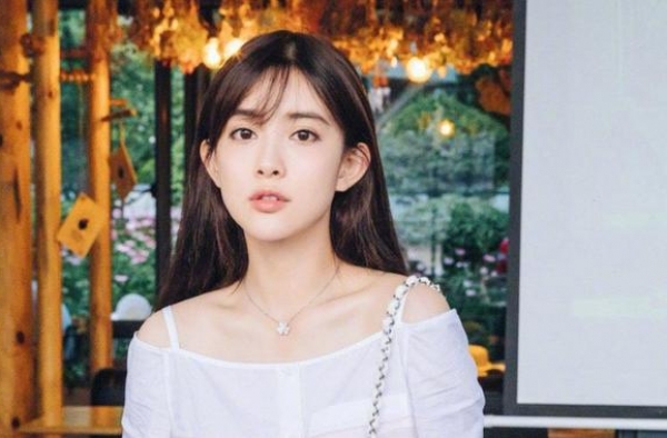 顶撞袁咏仪的孟子义终于碰上“硬钉子”：因改妆被郭敬明嘲网红脸