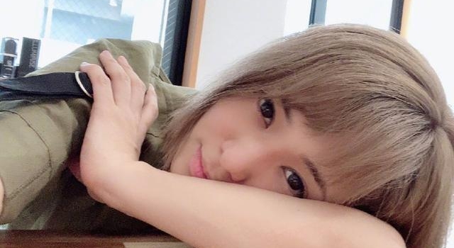 苍井空晒娃，微博评论一片狼藉，折射了怎样的人性？