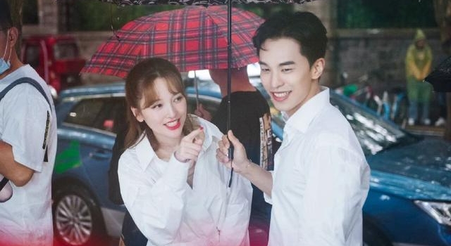 《女儿们的恋爱》姐弟恋引发讨论：为何男人更喜欢“姐姐型”？
