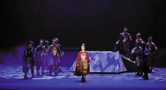 音乐剧《花木兰》在渭南大剧院惠民展演