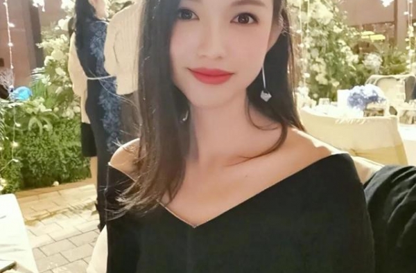 张梓琳，有爱才有生活！